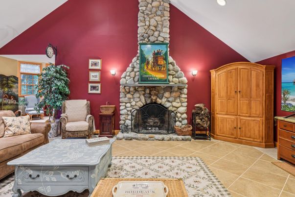 Fireplace, Interior, Living room, Recessed Lighting