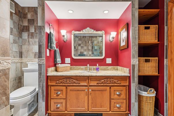Bathroom, Interior, Recessed Lighting