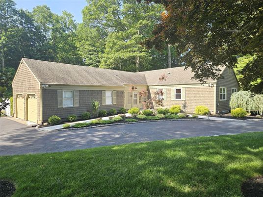 Attached, Exterior, Facade, Brick Facade, Cape Cod