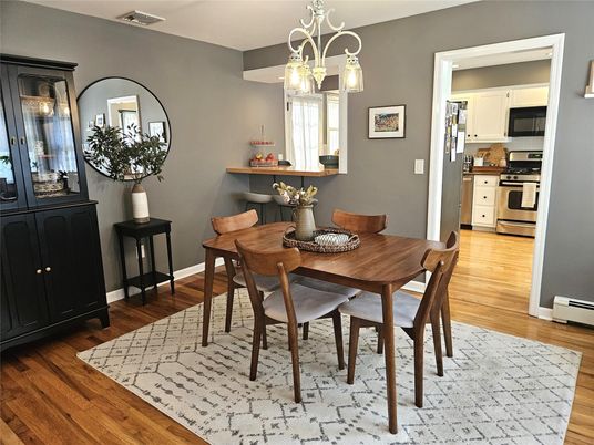 Chandelier, Dining room, Interior, Kitchen, Pendant Lights, Wood Texture Flooring