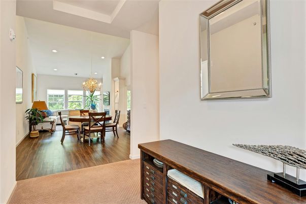 Chandelier, Dining room, Interior, Recessed Lighting, Wood Texture Flooring