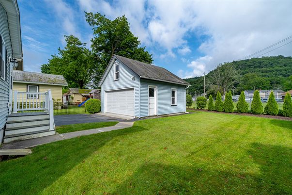 Backyard, Detached Garage, Exterior