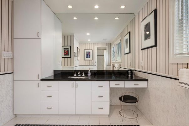 Bathroom, Interior, Marble, Recessed Lighting