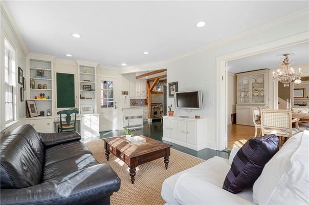 Chandelier, Dining room, Interior, Kitchen, Living room, Recessed Lighting, Wood Texture Flooring