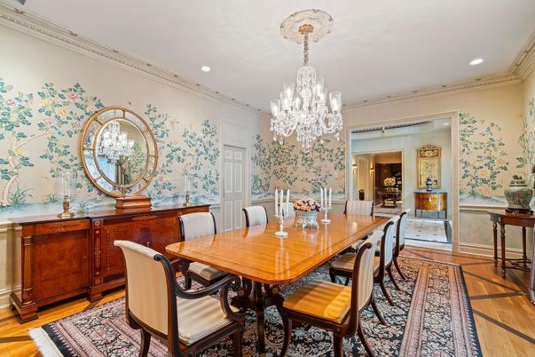 Chandelier, Dining room, Interior, Recessed Lighting, Wood Texture Flooring