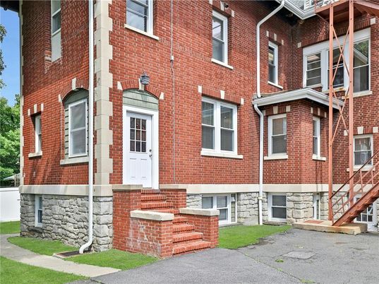 Exterior, Facade, Brick Facade, Rowhouse