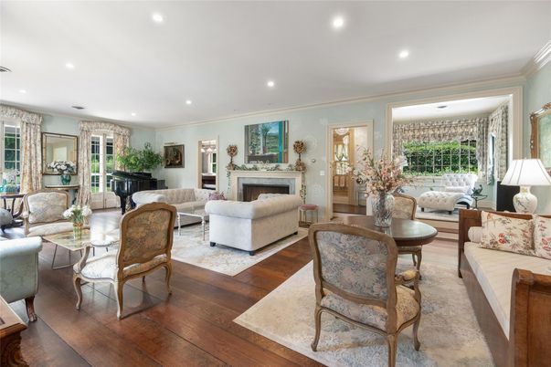 Fireplace, Interior, Living room, Piano, Recessed Lighting, Wood Texture Flooring