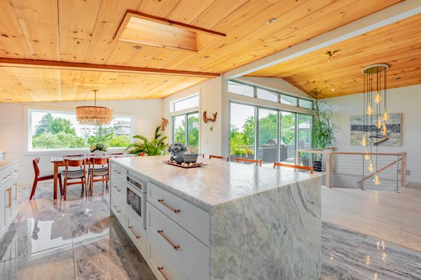 Chandelier, Dining room, Interior, Kitchen, Pendant Lights, Recessed Lighting, Wooden Ceilings
