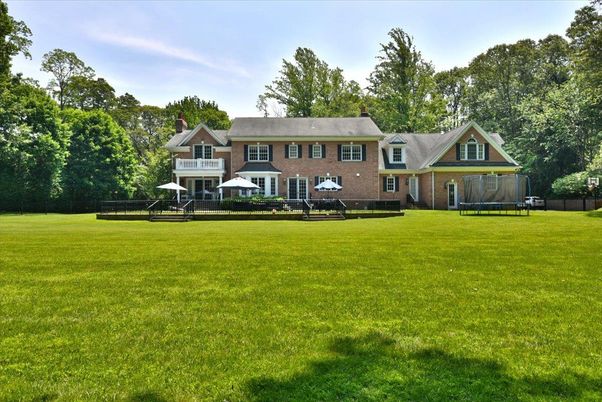 Backyard, Exterior, Facade, Brick Facade, Cape Cod
