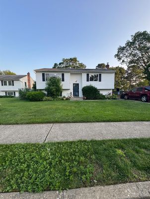 Backyard, Exterior, Facade, Ranch
