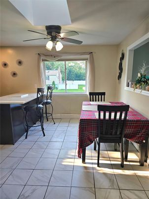 Dining room, Interior