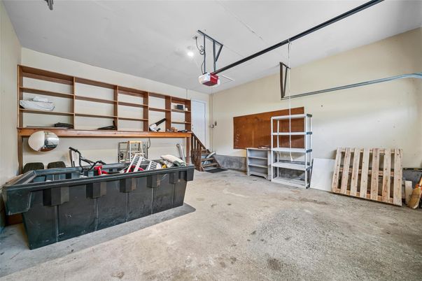 Garage, Interior