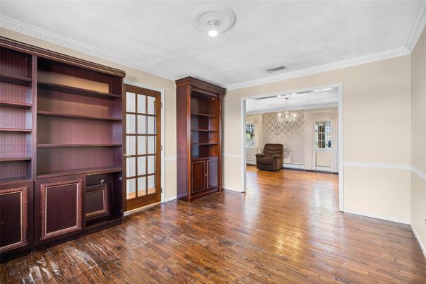 Chandelier, Empty room, Interior, Wood Texture Flooring