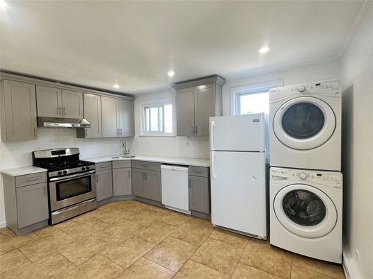 Interior, Kitchen, Recessed Lighting, Washer