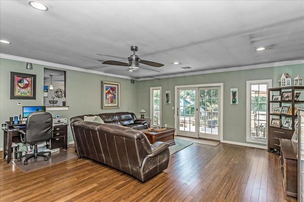 Home Office, Interior, Living room, Recessed Lighting, Wood Texture Flooring