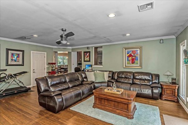 Interior, Living room, Recessed Lighting, Wood Texture Flooring