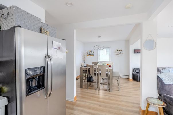 Dining room, Interior, Kitchen, Pendant Lights, Recessed Lighting, Wood Texture Flooring