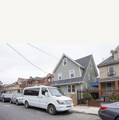 Exterior, Facade, Brick Facade, Queen Anne Victorian