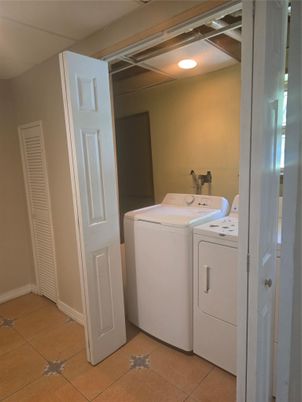 Interior, Utility Closets, Washer