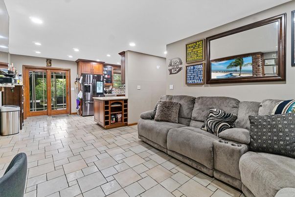 Interior, Kitchen, Living room, Recessed Lighting, Stainless Steel Appliances