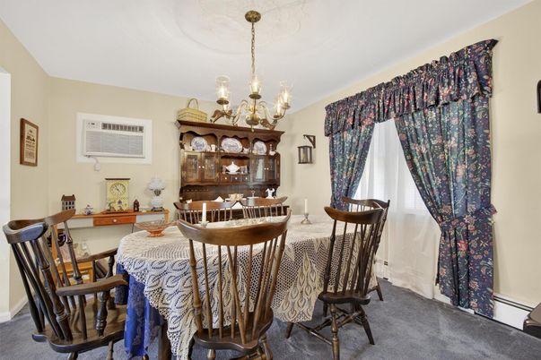 Chandelier, Dining room, Interior