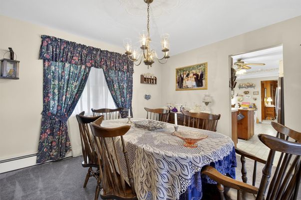 Chandelier, Dining room, Interior