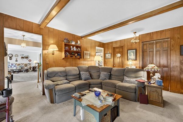 Interior, Living room, Pendant Lights, Wooden Beams, Wooden Walls