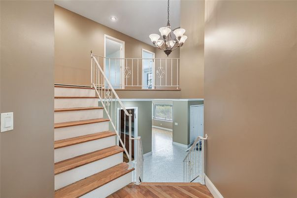 Chandelier, Interior, Recessed Lighting, Wood Texture Flooring
