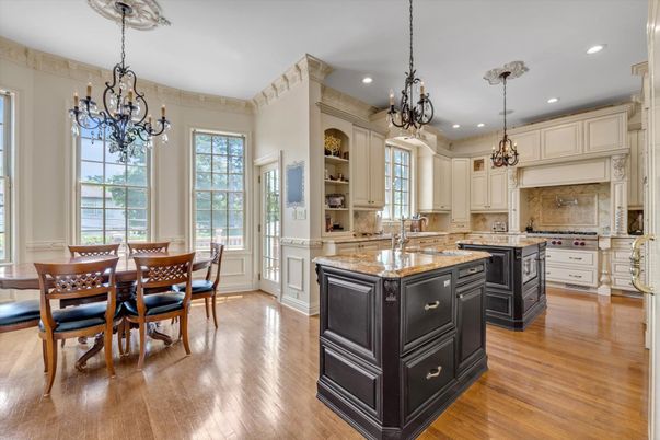 Chandelier, Dining room, Interior, Kitchen, Pendant Lights, Recessed Lighting, Wood Texture Flooring