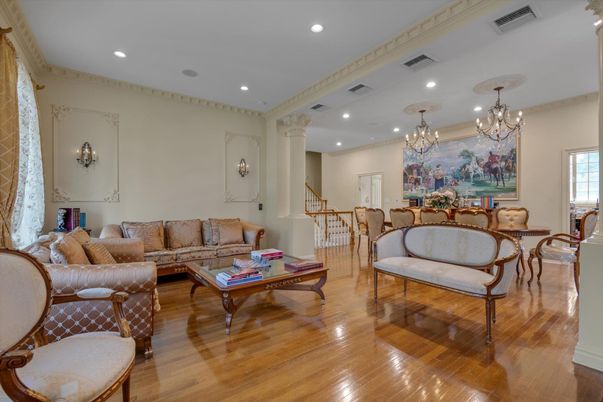 Chandelier, Dining room, Interior, Living room, Recessed Lighting, Wood Texture Flooring