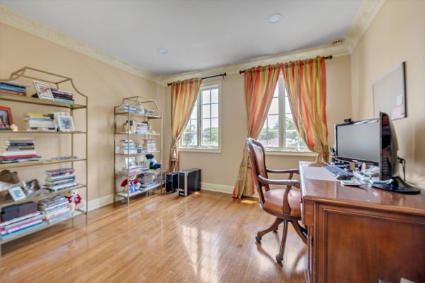 Home Office, Interior, Recessed Lighting, Wood Texture Flooring