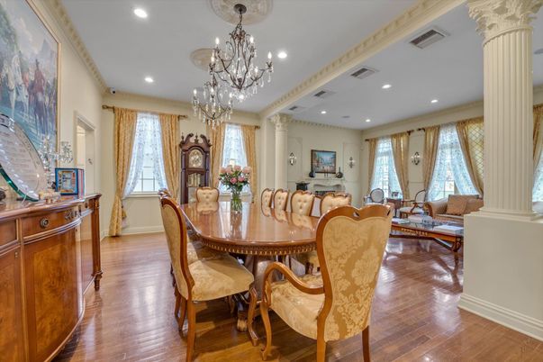 Chandelier, Dining room, Interior, Living room, Recessed Lighting, Wood Texture Flooring