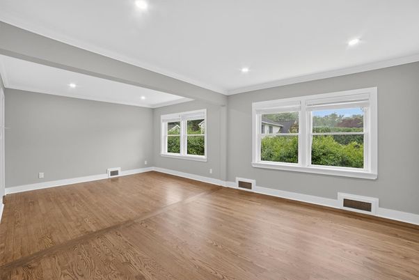 Empty room, Interior, Recessed Lighting, Wood Texture Flooring