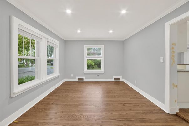 Empty room, Interior, Recessed Lighting, Wood Texture Flooring