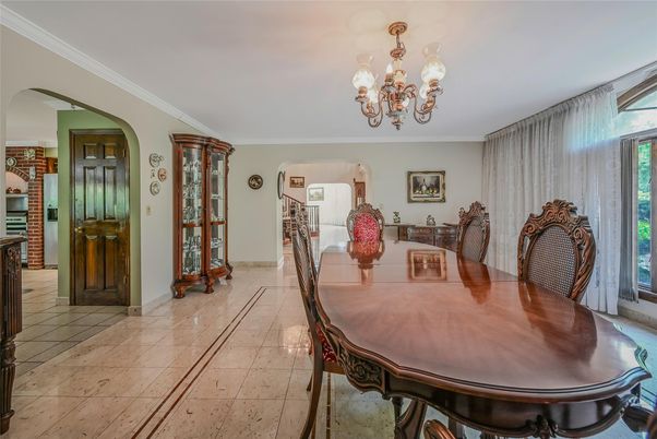 Chandelier, Dining room, Interior