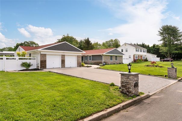 Attached, Backyard, Exterior, Facade, Brick Facade, Ranch