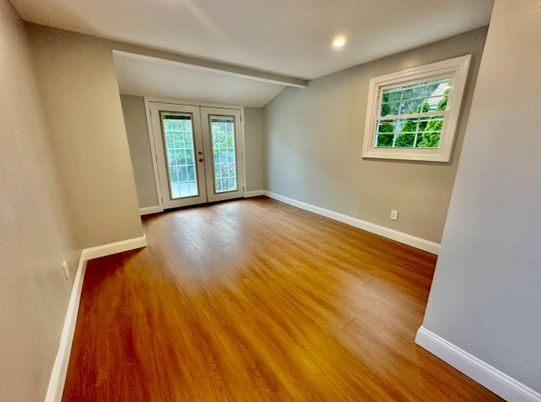 Empty room, Interior, Recessed Lighting, Wood Texture Flooring