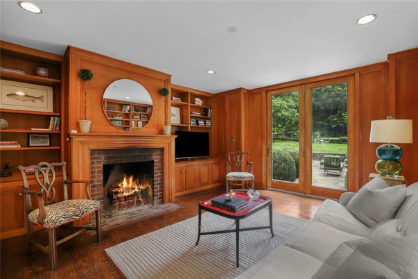 Fireplace, Interior, Living room, Recessed Lighting, Wood Texture Flooring