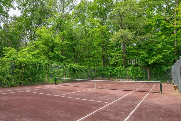 Exterior, Tennis Courts