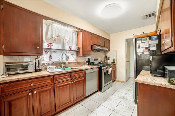 Interior, Kitchen, Marble, Stainless Steel Appliances