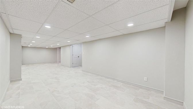 Empty room, Interior, Recessed Lighting