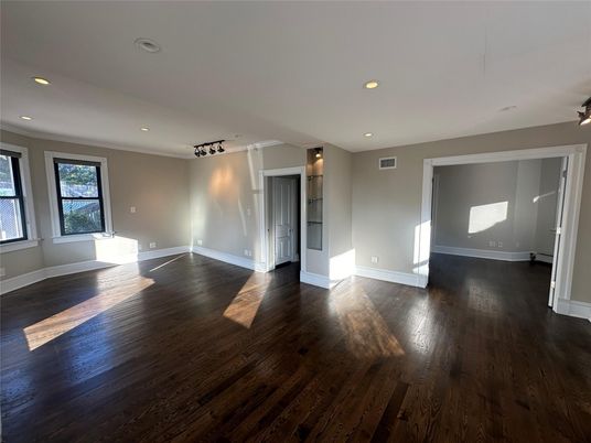 Empty room, Interior, Recessed Lighting, Wood Texture Flooring