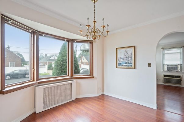 Chandelier, Empty room, Interior, Wood Texture Flooring