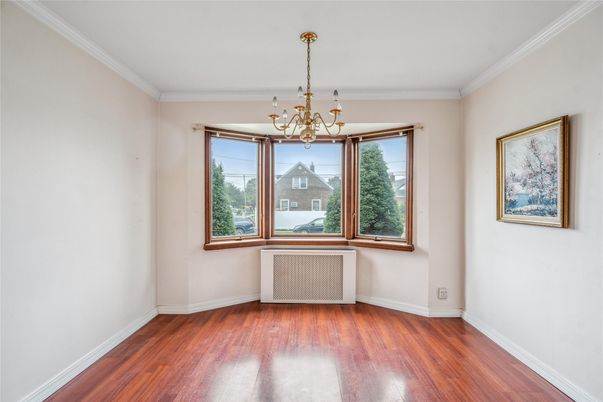 Chandelier, Empty room, Interior, Wood Texture Flooring