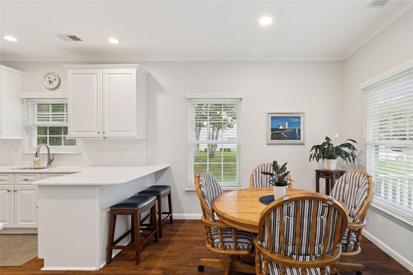 Dining room, Interior, Kitchen, Recessed Lighting, Wood Texture Flooring