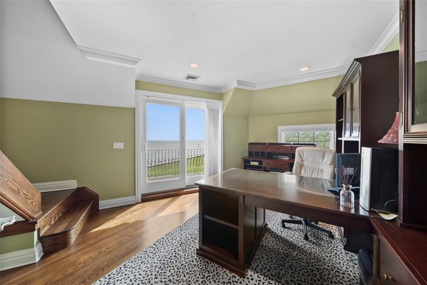 Home Office, Interior, Recessed Lighting, Water, Wood Texture Flooring