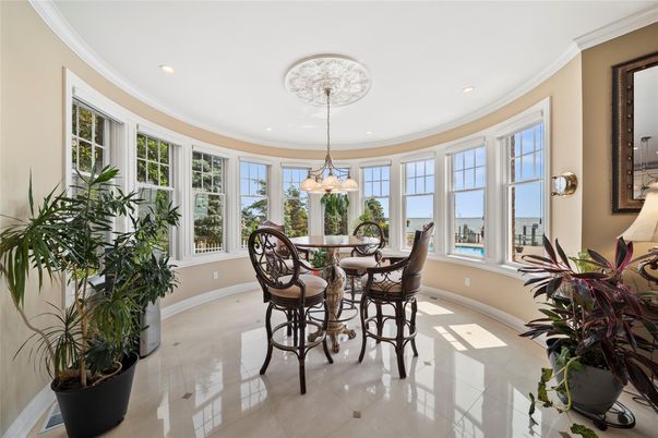 Dining room, Interior, Pendant Lights, Recessed Lighting