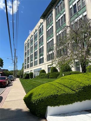 Exterior, Facade, Condo Building