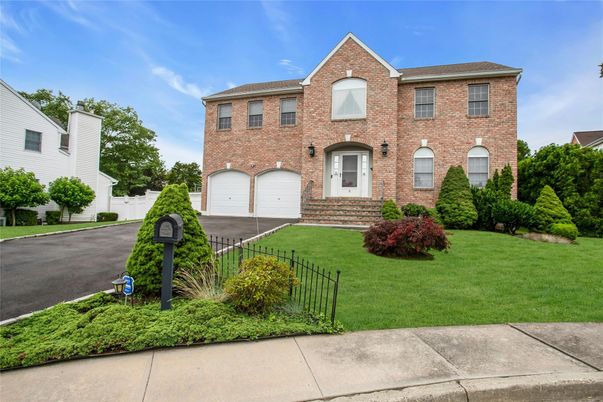 Attached, Exterior, Facade, Brick Facade, French Provincial