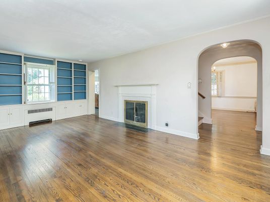 Empty room, Fireplace, Interior, Wood Texture Flooring